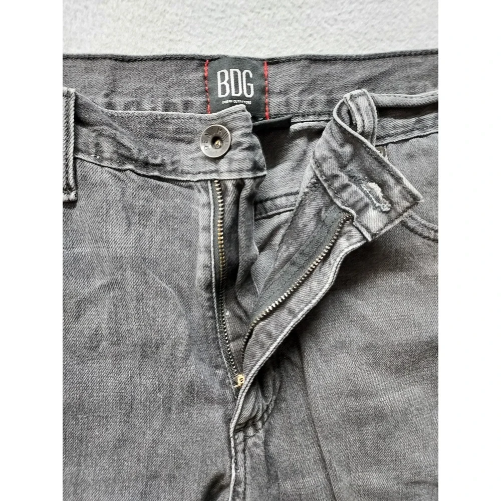 Urban Outfitters Men Jean Short 33 Gray Denim Distressed Bermuda Slim Fit Cozy
